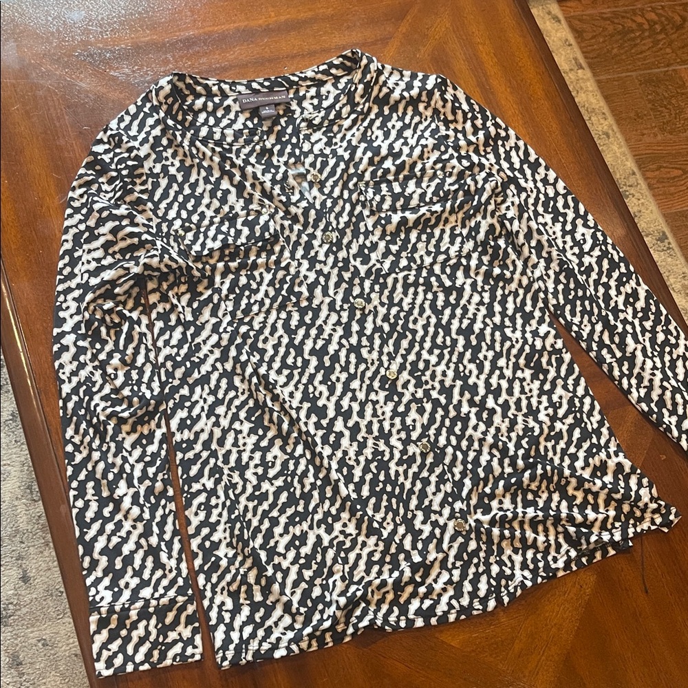 Dana Buchman Black and White Patterned Long Sleeve Top